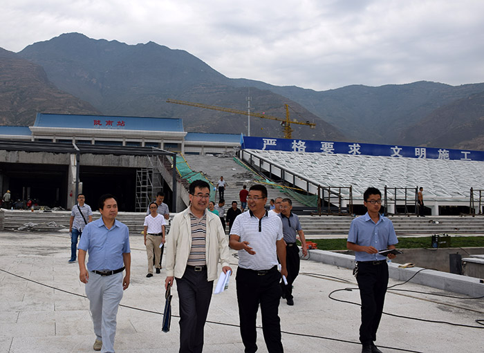 省、市聯(lián)合工作組蒞臨階州廣場(chǎng)檢查指導(dǎo)工作