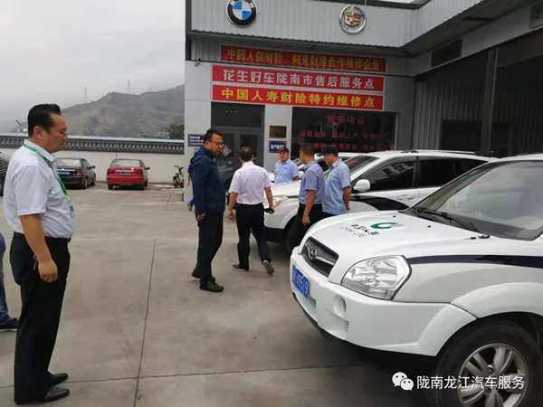 金錘鈑金，銀槍噴漆！龍江汽修值得信賴！