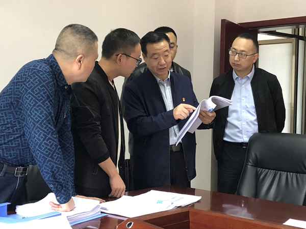 市委“不忘初心、牢記使命”第十三指導(dǎo)組檢查指導(dǎo)集團公司主題教育工作