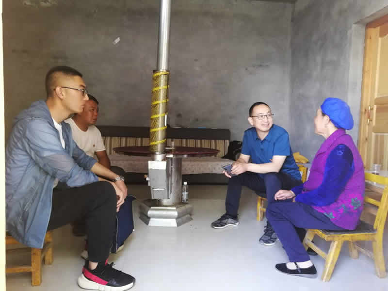 “感黨恩、憶黨史”，--市龍江城鄉(xiāng)發(fā)展集團(tuán)公司開(kāi)展慶祝建黨99周年主題黨日活動(dòng)